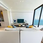 Ultra-luxury Sea View At Arom อพาร์ทเม้น