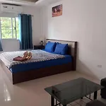 Aura House