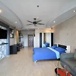Sea-view With Large Balcony - View Talay 5d Apartment