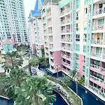 Grand Caribbean 1 Bedroom Pool View Pattaya