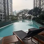 The Base อพาร์ทเม้น