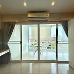 Sea View With Large Balcony At View Talay 5d อพาร์ทเม้น Pattaya