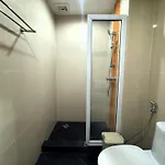 อพาร์ทเม้น Comfortable Pool-view With Balcony - Pratumnak,