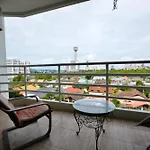 อพาร์ทเม้น Sea-view With Large Balcony - Bright And Spacious *
