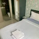 E01 Arcadia Boutique 2-bedroom Apartment, Big Tv, Netflix, Washer & Dryer อพาร์ทเม้น Pattaya