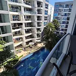Grand Avenue D512
