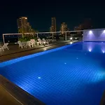Cozy 2br Rooftop Swimming Pool Pratumnak *