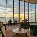 Ultra-luxury Sea View At Arom อพาร์ทเม้น Pattaya