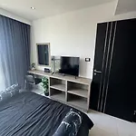 Seaview 1bedroom Near The Thailand อพาร์ทเม้น Pattaya