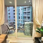 Grand Caribbean 1 Bedroom Pool View อพาร์ทเม้น