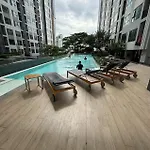 1The Base芭提雅市中心单卧室 网红无边泳池 明星都来打卡