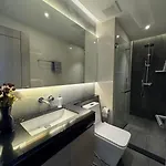 Apartment Luxury 2 Bed Sea View - Excellent Location