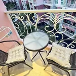 Grand Caribbean 1 Bedroom Pool View * Pattaya