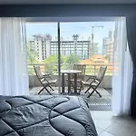 Spacious 2-bedroom Pool-view - Executive 2, Pratumnak Pattaya