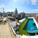 อพาร์ทเม้น Luxury One Bedroom Pattaya-pratamnak Pattaya