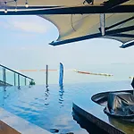 Modus Beachfront อพาร์ทเม้น Pattaya