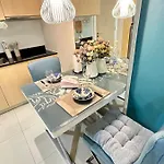 Grand Caribbean 1 Bedroom Pool View Pattaya