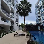อพาร์ทเม้น Grand Avenue D512 *