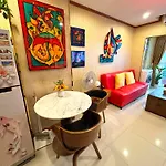 อพาร์ทเม้น Luxury One Bedroom Pattaya-pratamnak Pattaya