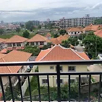 อพาร์ทเม้น E01 Arcadia Boutique 2-bedroom Apartment, Big Tv, Netflix, Washer & Dryer *