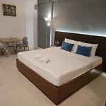 House Hotel Walking Street Pattaya