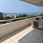 The Monaco โรงแรม 3*