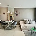 Apartment With Waterpark Pattaya