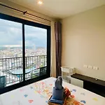 The Base Central Pattaya 1098 By Numam
