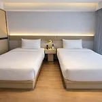 Beverly Mountain Bay, Trademark Collection By Wyndham 5* Pattaya