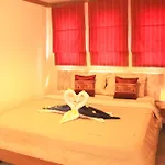 Rouge Service Apartments, Soi Buakhao