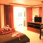 Rouge Service Apartments, Soi Buakhao Hotel Pattaya