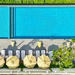 โรงแรม Fourium And Serviced