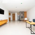 โรงแรม Fourium And Serviced Pattaya