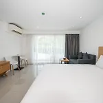 โรงแรม Fourium And Serviced Pattaya