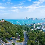 Fourium And Serviced Pattaya