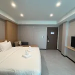 Velin Hotel 4*