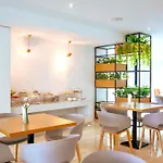 Fourium And Serviced Pattaya
