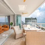 View Talay 7 - Luxury Beachfront Suite & Panoramic Sea View