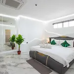 View Talay 7 - Luxury Beachfront & Panoramic Sea View Pattaya