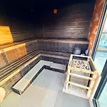 Cozy 2br Rooftop Swimming Pool Pratumnak