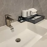 Velin Hotel 4*