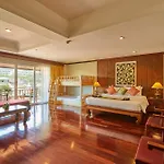 Resort Avalon
