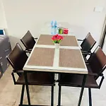 อพาร์ทเม้น The Base 2 Bed 2 Bath By Pupu