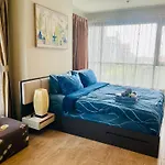 อพาร์ทเม้น The Base 2 Bed 2 Bath By Pupu *