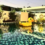 Relax Pool Near Walking Street,jacuzzi ,bbq 5bed 6bath House54 Pattaya