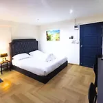 The One Hotel