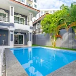 Luxury 5 Bedrooms Pool Villa With Terrace