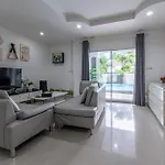 Luxury 5 Bedrooms Pool With Terrace Villa