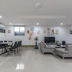Luxury 5 Bedrooms Pool With Terrace Pattaya
