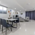 Luxury 5 Bedrooms Pool With Terrace